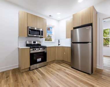 239 W 74th Street - Photo Thumbnail 3