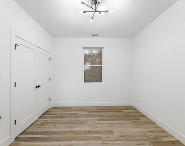 239 W 74th Street - Photo Thumbnail 2