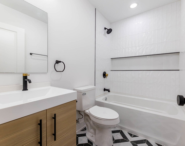 241 W 74th Street - Photo Thumbnail 7