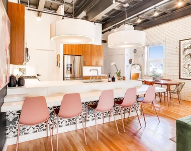 1128 W Ardmore Avenue - Photo Thumbnail 6