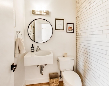 1128 W Ardmore Avenue - Photo Thumbnail 10