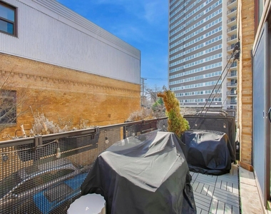 1128 W Ardmore Avenue - Photo Thumbnail 21