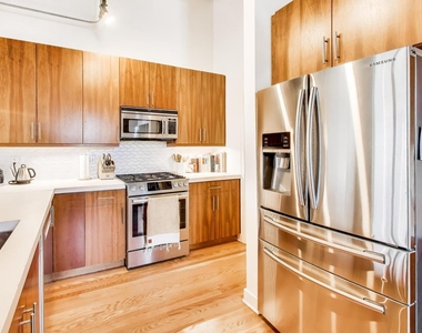 1128 W Ardmore Avenue - Photo Thumbnail 7