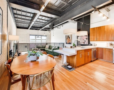 1128 W Ardmore Avenue - Photo Thumbnail 4