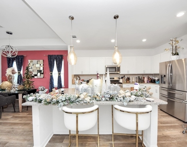 9447 Klein Lane - Photo Thumbnail 13