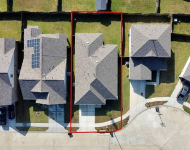 9447 Klein Lane - Photo Thumbnail 5