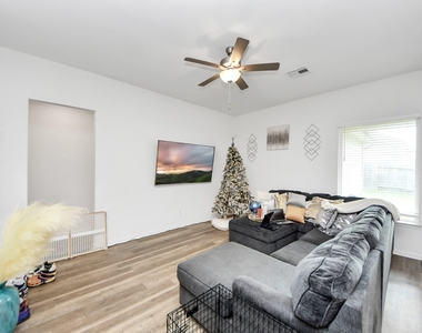 9447 Klein Lane - Photo Thumbnail 9