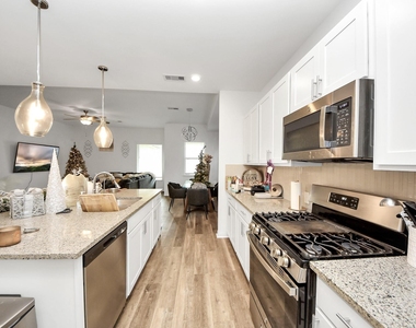 9447 Klein Lane - Photo Thumbnail 18