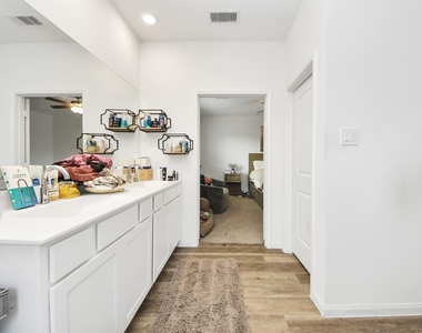 9447 Klein Lane - Photo Thumbnail 34