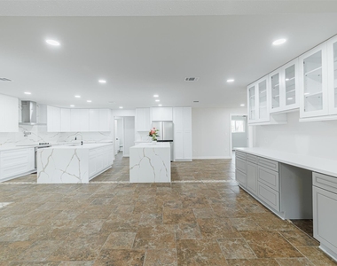 10055 Larston Street - Photo Thumbnail 8