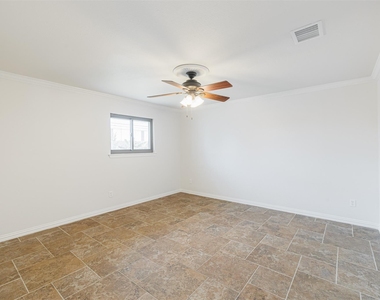 10055 Larston Street - Photo Thumbnail 17