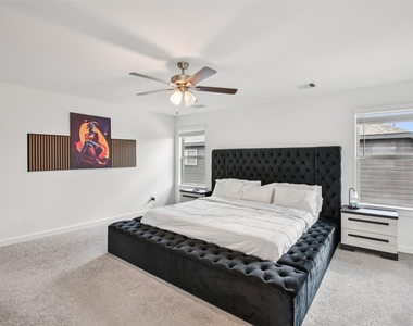 4806 Sand Clouds Drive - Photo Thumbnail 22