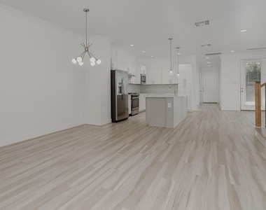 154 Kendrick Pines Boulevard - Photo Thumbnail 12
