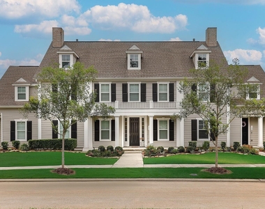 154 Kendrick Pines Boulevard - Photo Thumbnail 2
