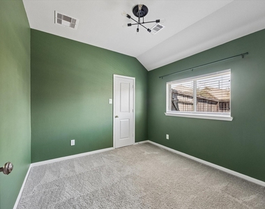 3738 Amoroso Drive - Photo Thumbnail 6