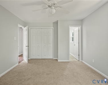 5712 Sara Kay Drive - Photo Thumbnail 20