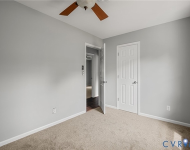 5712 Sara Kay Drive - Photo Thumbnail 31