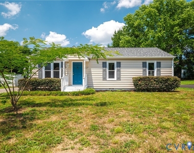 5712 Sara Kay Drive - Photo Thumbnail 1