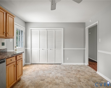 5712 Sara Kay Drive - Photo Thumbnail 14