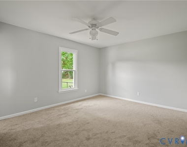 5712 Sara Kay Drive - Photo Thumbnail 18