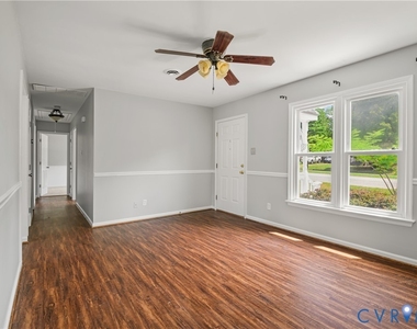 5712 Sara Kay Drive - Photo Thumbnail 7