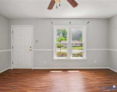 5712 Sara Kay Drive - Photo Thumbnail 6
