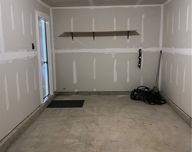 3568 Perrins Hill Way - Photo Thumbnail 36