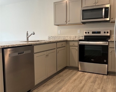 3568 Perrins Hill Way - Photo Thumbnail 7