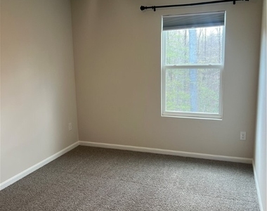 3568 Perrins Hill Way - Photo Thumbnail 27
