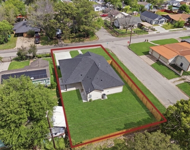 7040 Kinney Street - Photo Thumbnail 36