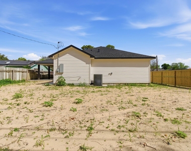 7040 Kinney Street - Photo Thumbnail 44