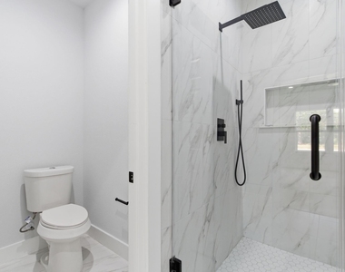 7040 Kinney Street - Photo Thumbnail 18