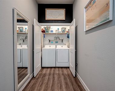 108 Bay Oaks Drive - Photo Thumbnail 26