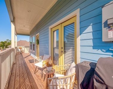 108 Bay Oaks Drive - Photo Thumbnail 9