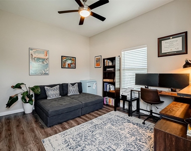 108 Bay Oaks Drive - Photo Thumbnail 25
