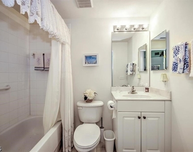 12171 Summergate Circle - Photo Thumbnail 15