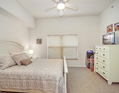 12171 Summergate Circle - Photo Thumbnail 13