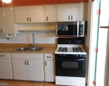 52 Heath Aster Lane - Photo Thumbnail 10