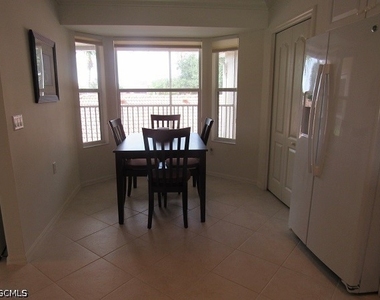 10537 Washingtonia Palm Way - Photo Thumbnail 13