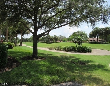10537 Washingtonia Palm Way - Photo Thumbnail 24