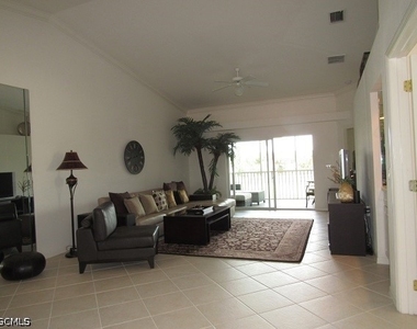 10537 Washingtonia Palm Way - Photo Thumbnail 6
