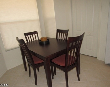 10537 Washingtonia Palm Way - Photo Thumbnail 14