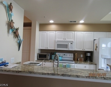 10391 Butterfly Palm Drive - Photo Thumbnail 5