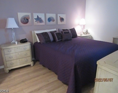 10391 Butterfly Palm Drive - Photo Thumbnail 13