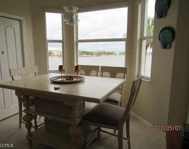 10391 Butterfly Palm Drive - Photo Thumbnail 11