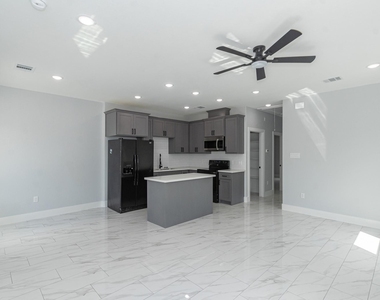 6513 Avenue B - Photo Thumbnail 7