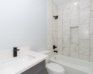 6513 Avenue B - Photo Thumbnail 12