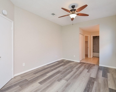 22630 Powell House - Photo Thumbnail 18