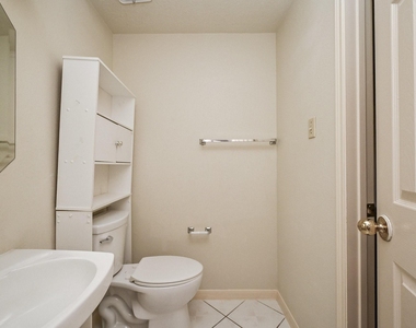 9731 New Kent Drive - Photo Thumbnail 14