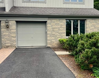 610 Glasmere - Photo Thumbnail 1